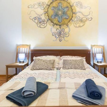The Quiet Blue Home In The City Center! Cracóvia Exterior foto