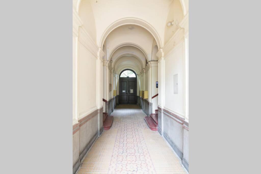 The Quiet Blue Home In The City Center! Cracóvia Exterior foto
