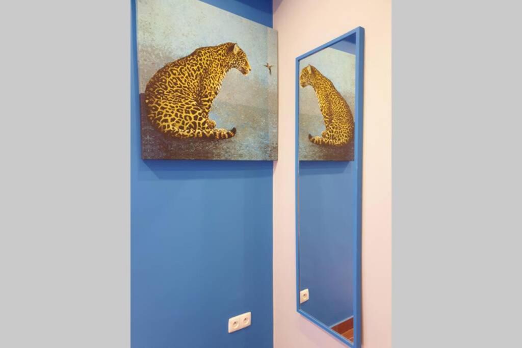 The Quiet Blue Home In The City Center! Cracóvia Exterior foto